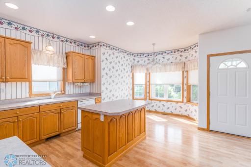 318 44th Avenue S, Moorhead, MN 56560