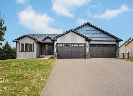2316 11th Avenue SE, Cambridge, MN 55008