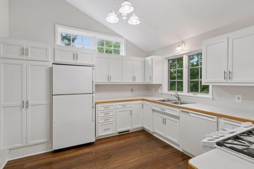 260 Salem Church Road, Sunfish Lake, MN 55118