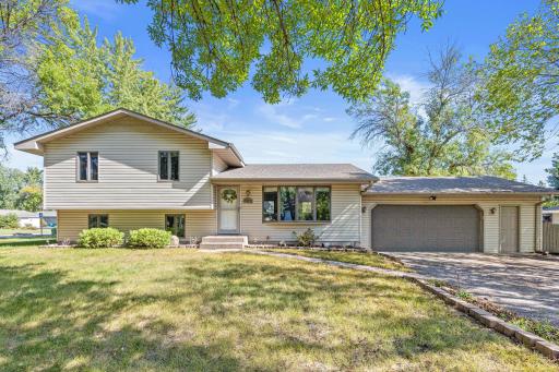 11508 Georgia Avenue N, Champlin, MN 55316