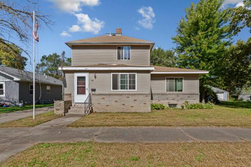 718 6th Street NW, Faribault, MN 55021
