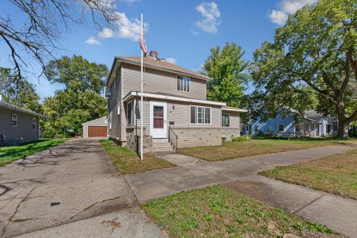 718 6th Street NW, Faribault, MN 55021