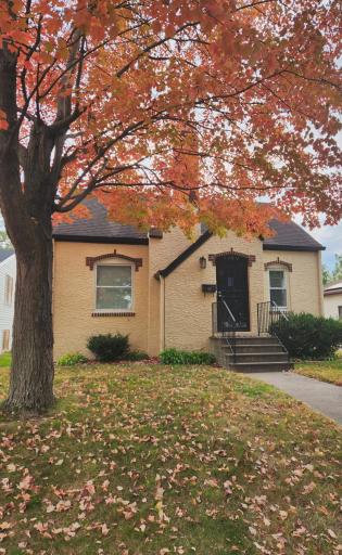 1560 Case Avenue, Saint Paul, MN 55106