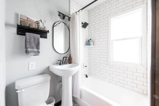 4243 Minnehaha Avenue, Minneapolis, MN 55406