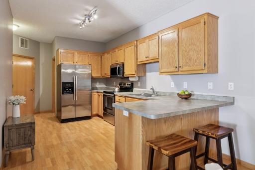 Spacious kitchen with extra seating at the counter!
