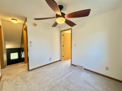 212 Saint Paul Avenue N, Thief River Falls, MN 56701