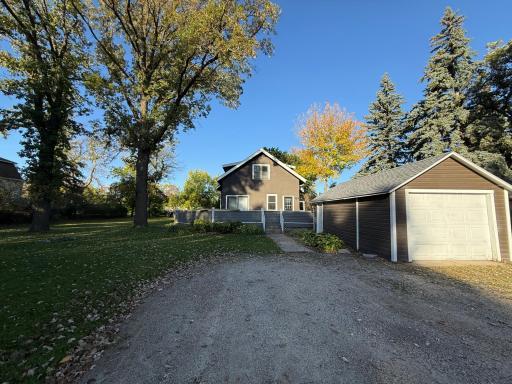 212 Saint Paul Avenue N, Thief River Falls, MN 56701