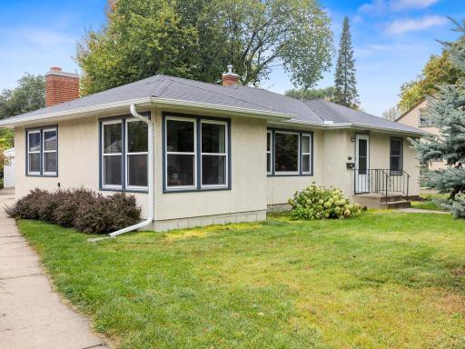 CHECK OUT THE 3D VIRTUAL TOUR! Expansive rambler in the heart of Highland Park!