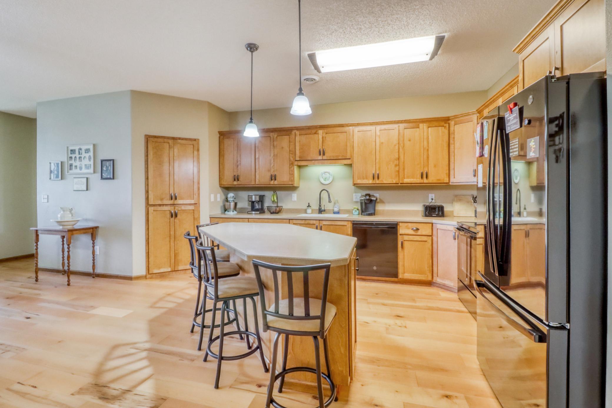Kitchen1_3.jpg