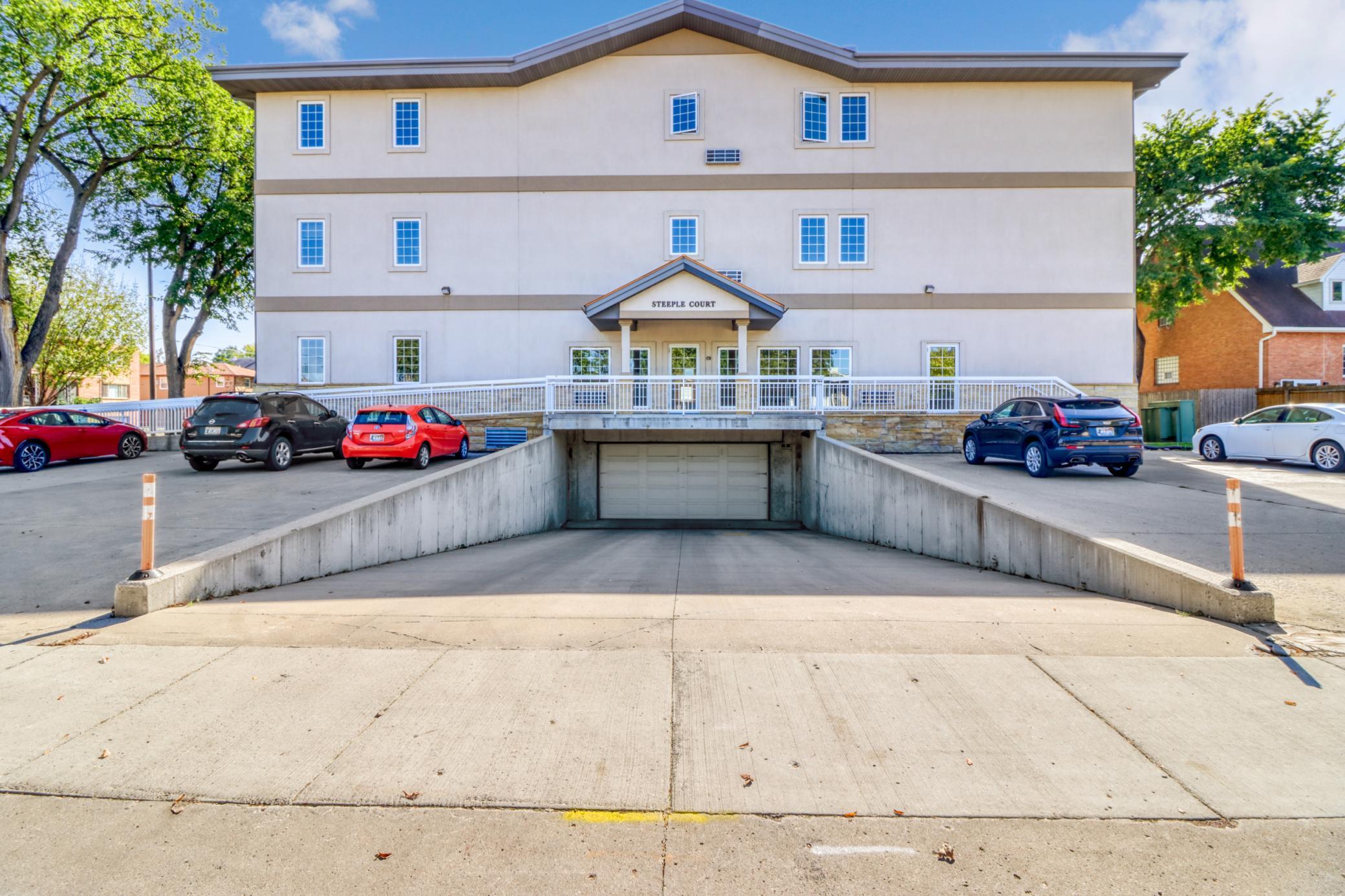 Exterior1_5.jpg
