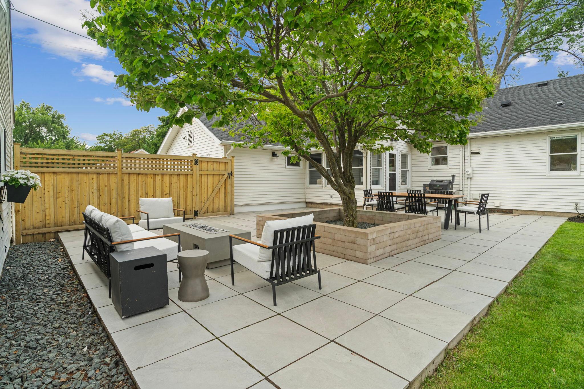 Perfect for outdoor hosting