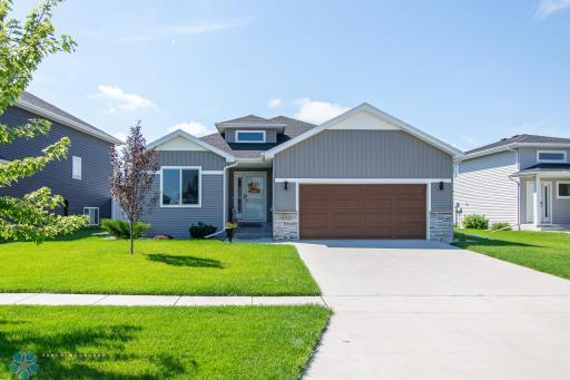 801 Cathy Drive W, West Fargo, ND 58078