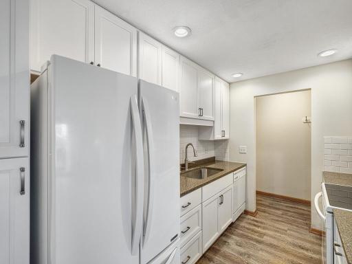 3421 Kent Street, 614, Shoreview, MN 55126
