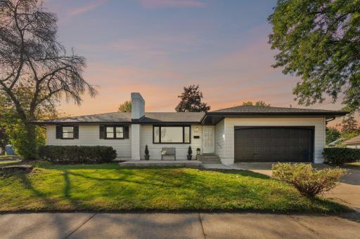4001 72nd Avenue N, Minneapolis, MN 55429