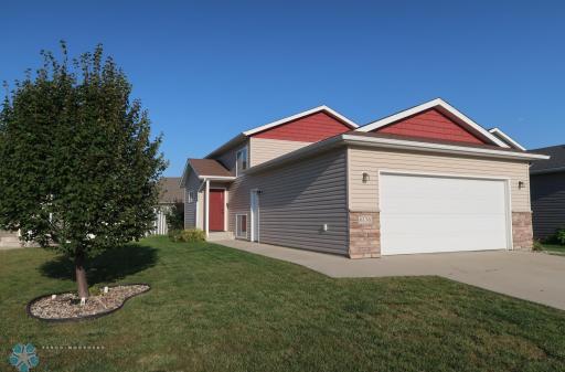 6136 35th Street S, Fargo, ND 58104