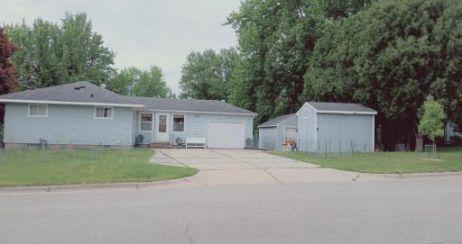 1218 7th Avenue NE, Owatonna, MN 55060