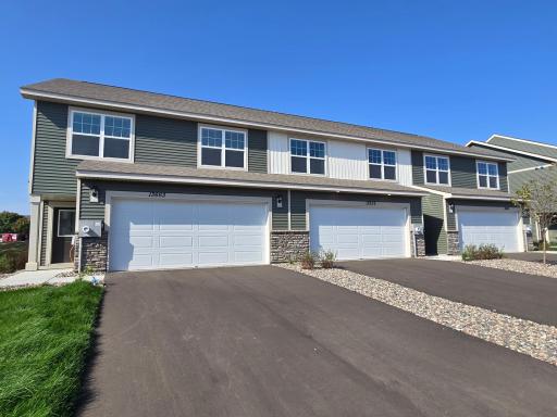 Welcome to the Fenway at Ardan Place in Rosemount! Photo is of similar home. Options and colors may vary. Ask Sales Agent for details.