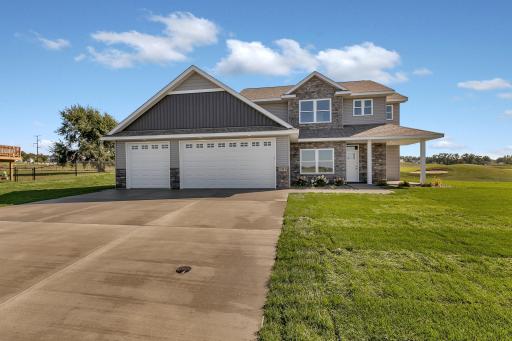 5913 Rub Of The Green Street, Saint Cloud, MN 56304