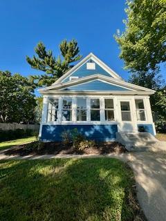 2123 Sheridan Avenue N, Minneapolis, MN 55411