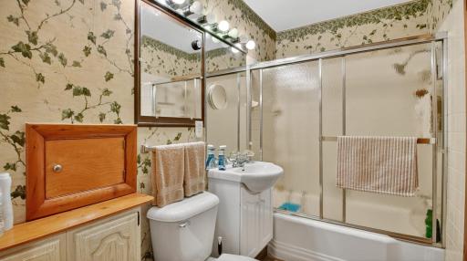 2010 Brackett Avenue, Eau Claire, WI 54701