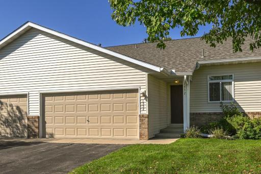 1552 Dublin Court, Shakopee, MN 55379