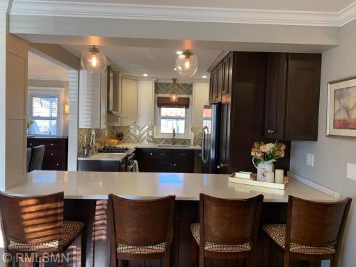 Breakfast bar for casual dining