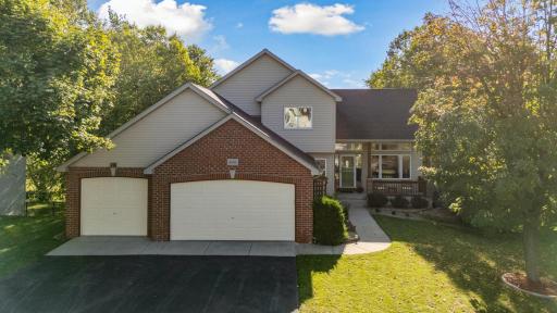 4553 Hummingbird Trail NE, Prior Lake, MN 55372