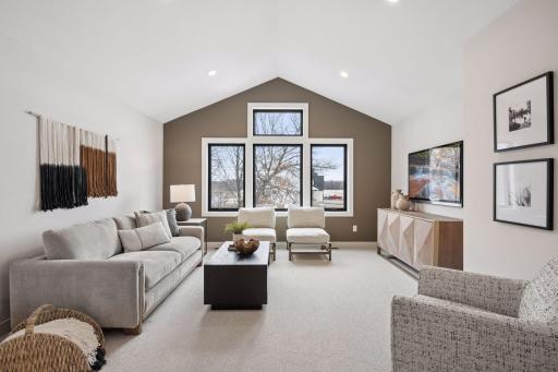 4725 139th Avenue NE, Ham Lake, MN 55304