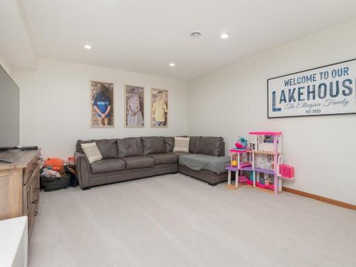 11755 Bass Lake Road, Plymouth, MN 55442