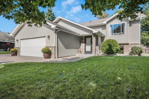 11548 53rd Street NE, Albertville, MN 55301