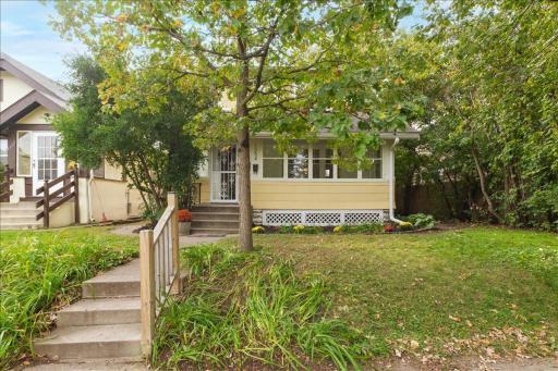 1354 Grand Avenue, Saint Paul, MN 55105