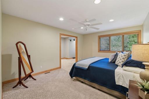 5455 Timber Trail, Maple Plain, MN 55359