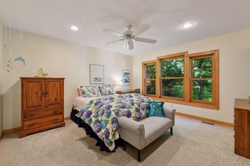 5455 Timber Trail, Maple Plain, MN 55359