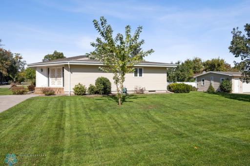161 2nd Avenue S, Casselton, ND 58012
