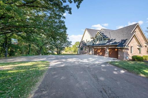 775 200th Avenue, Fairmont, MN 56031