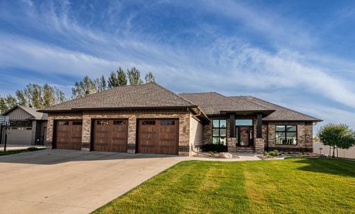319 50th Place W, West Fargo, ND 58078