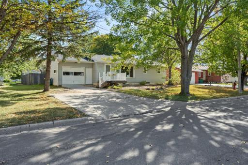 922 4th Street S, Wahpeton, ND 58075