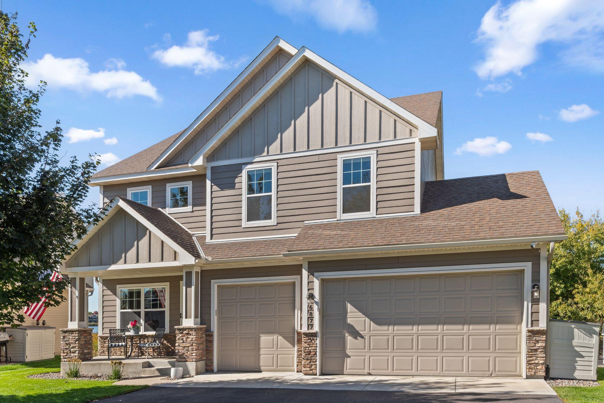 Welcome to 6877 Lasalle Circle NE.