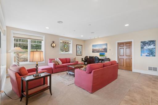 6951 N Shore Trail, Forest Lake, MN 55025