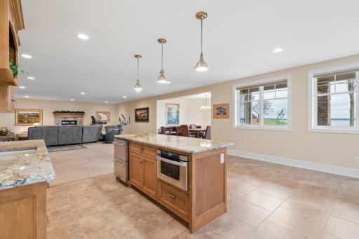6951 N Shore Trail, Forest Lake, MN 55025