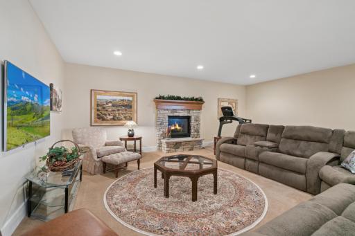 6951 N Shore Trail, Forest Lake, MN 55025
