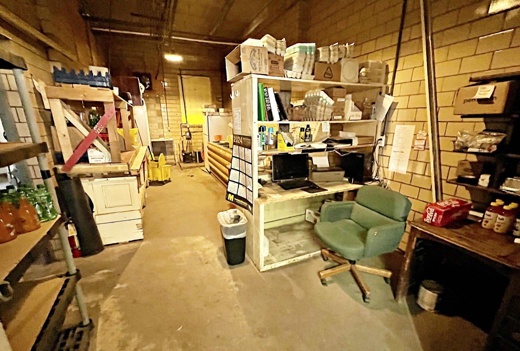 Photo 13