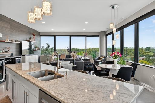 5601 Smetana Drive, 513, Hopkins, MN 55343
