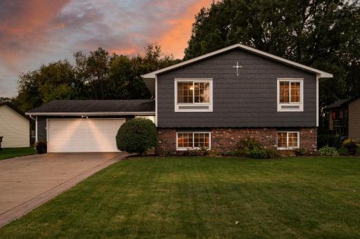 7101 120th Avenue N, Champlin, MN 55316