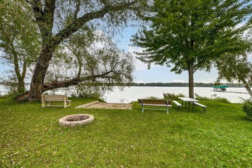 5282 W Lake Beach Court, Saint Paul, MN 55126