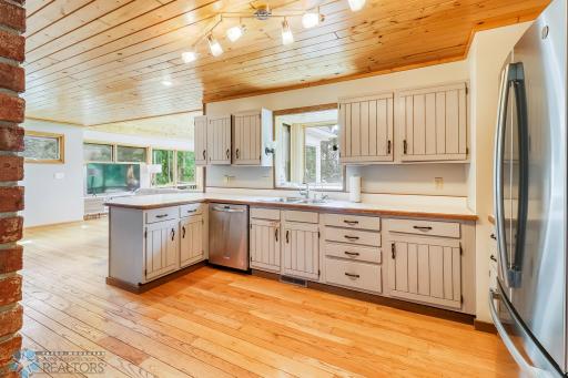 2513 N Long Lake Road, Detroit Lakes, MN 56501