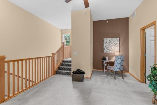 2694 County Road H2, Saint Paul, MN 55112