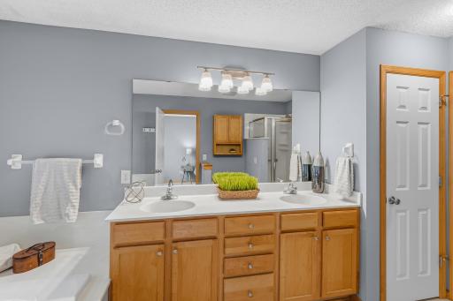 2694 County Road H2, Saint Paul, MN 55112