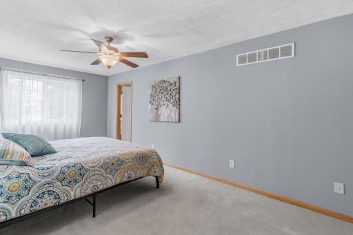 2694 County Road H2, Saint Paul, MN 55112