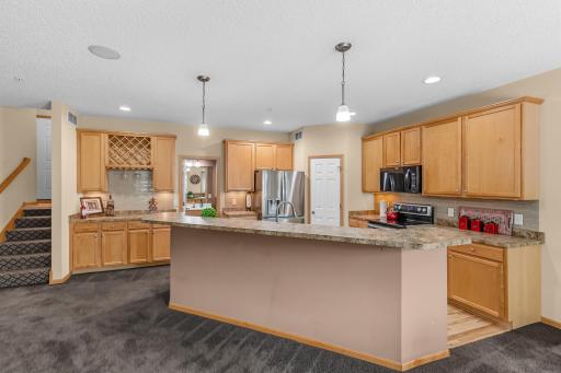 2694 County Road H2, Saint Paul, MN 55112